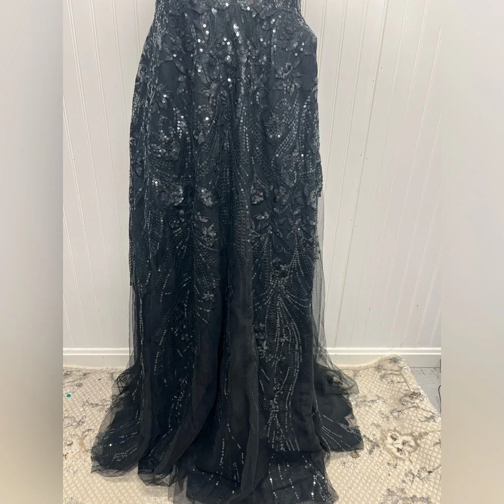 JJ’s House Black Chiffon Sequin Sweatheart Neckline Sheer Gown Sz 12 - Picture 3 of 13